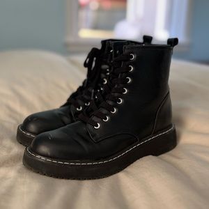 Madden Girl Shoes (Combat Boots - Black)